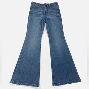 BCBGeneration High Rise Curvy Flare Stone Wash Blue Jeans size 11  30” inseam